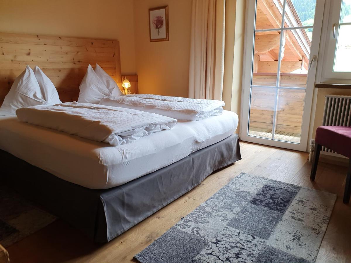 Romantik Pension Lehrberg Sankt Jakob in Haus Exteriör bild