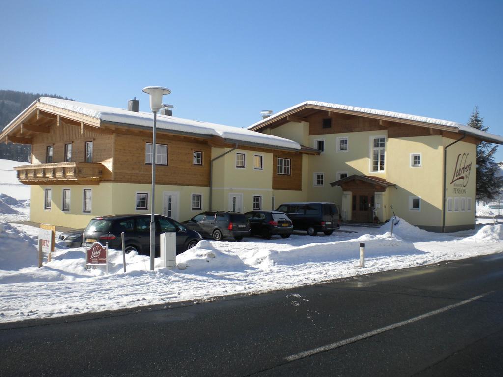 Romantik Pension Lehrberg Sankt Jakob in Haus Exteriör bild